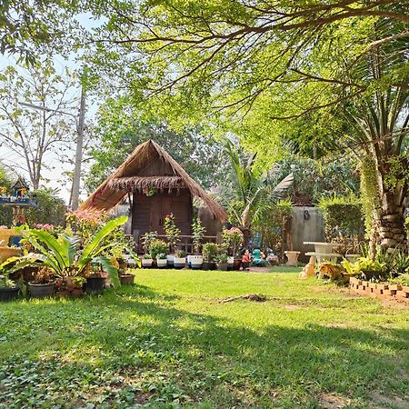 Smilingface Guesthouse Sukhothai Bagian luar foto