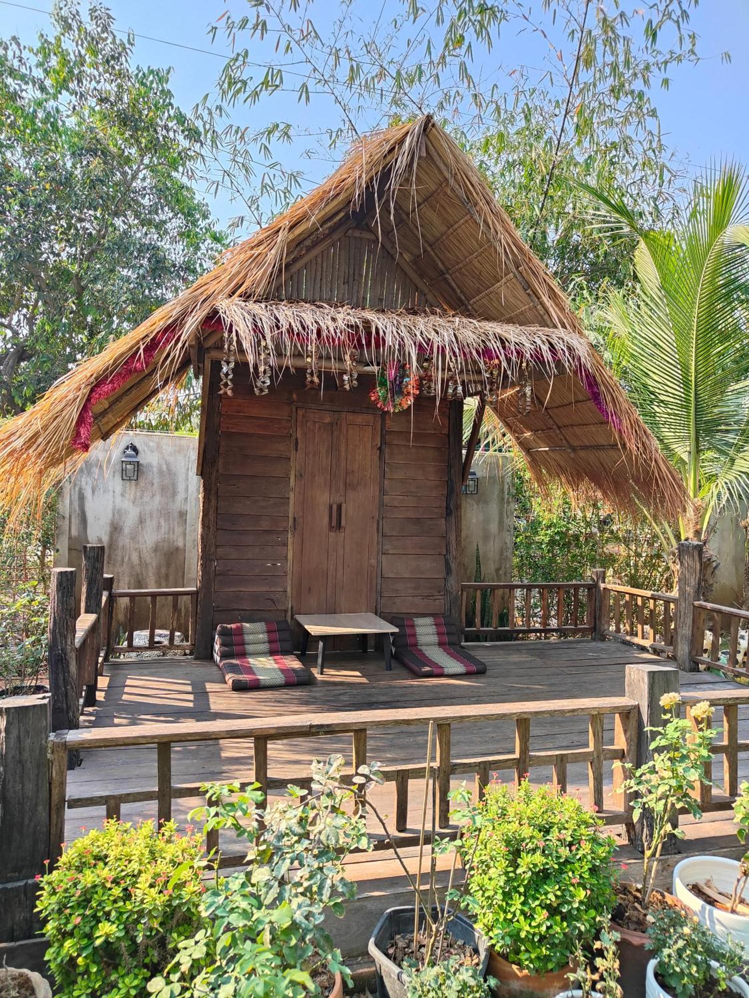 Smilingface Guesthouse Sukhothai Bagian luar foto