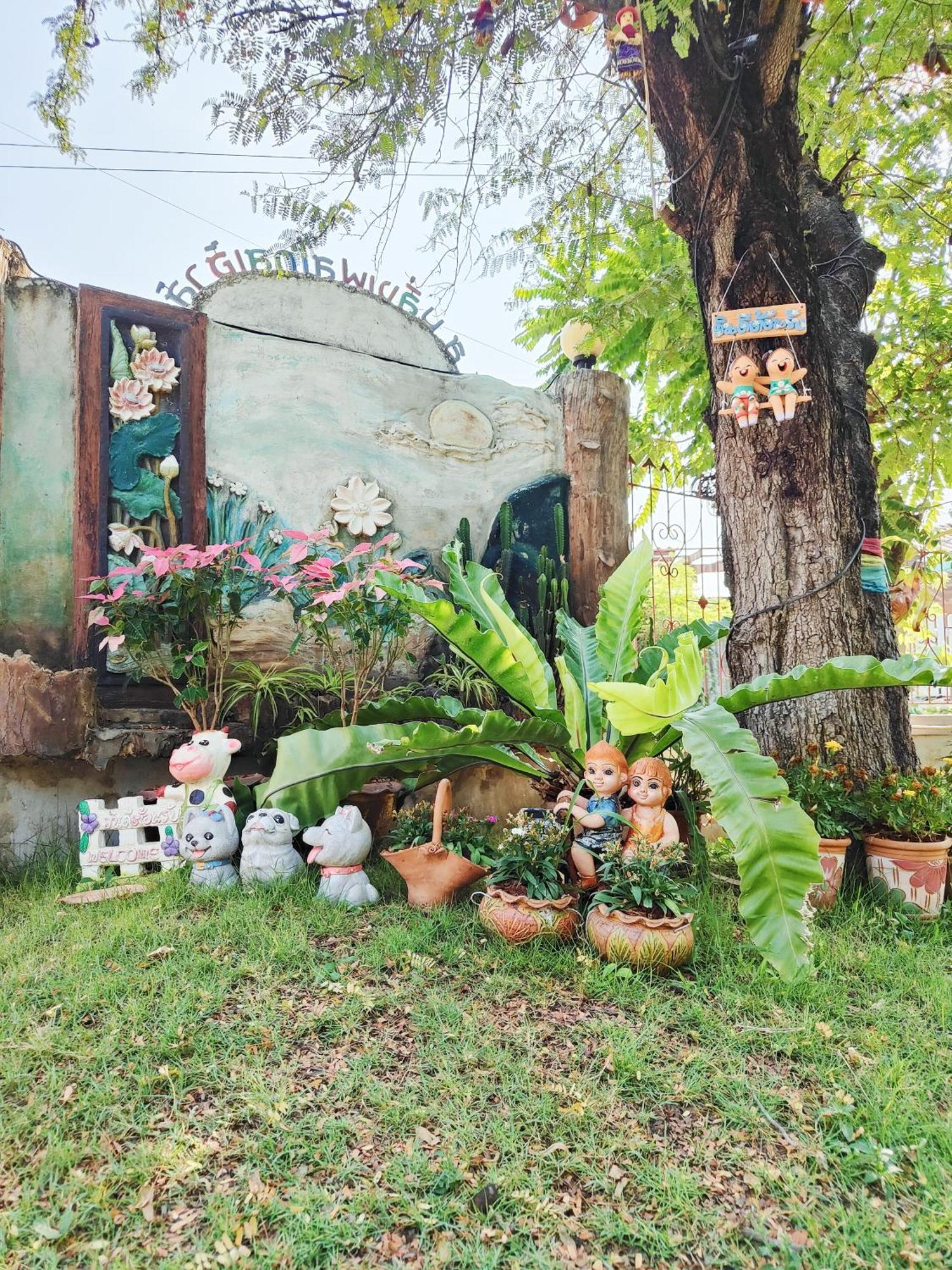 Smilingface Guesthouse Sukhothai Bagian luar foto