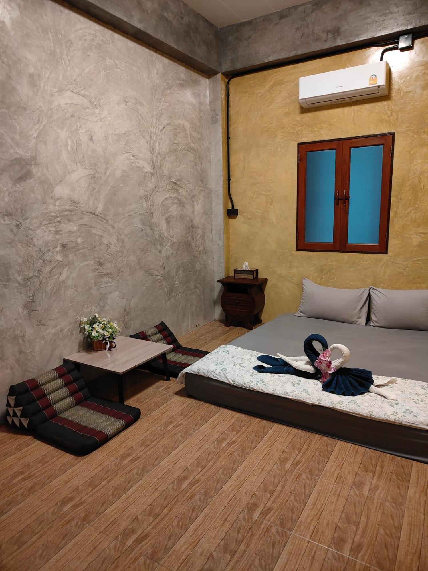 Smilingface Guesthouse Sukhothai Bagian luar foto