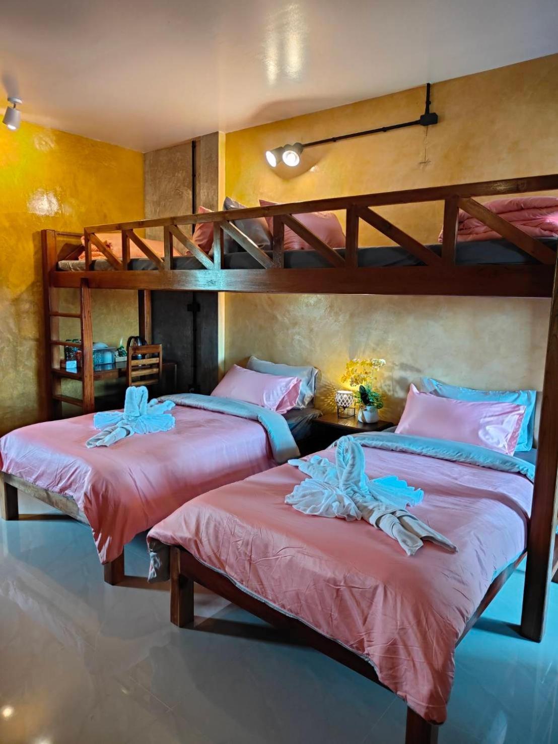 Smilingface Guesthouse Sukhothai Bagian luar foto